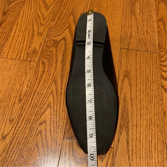 BATA Ballet Flats Classic Black Gold Hardware Dainty Almond Toe EU 38 US 7-7.5 - Picture 10 of 11